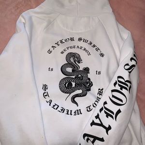 Taylor Swift reputation tour hoodie